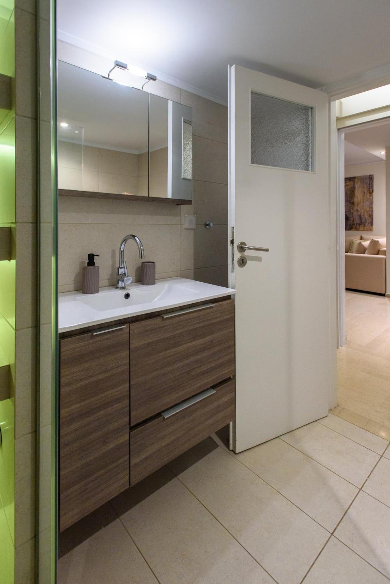 Blue Ark Harmony Residence Athena Bagian luar foto
